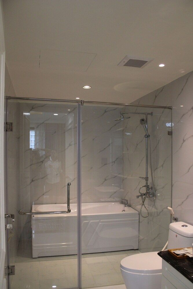 D' Le Roi Soleil Luxury Apartment Wesstlake Apartment 18