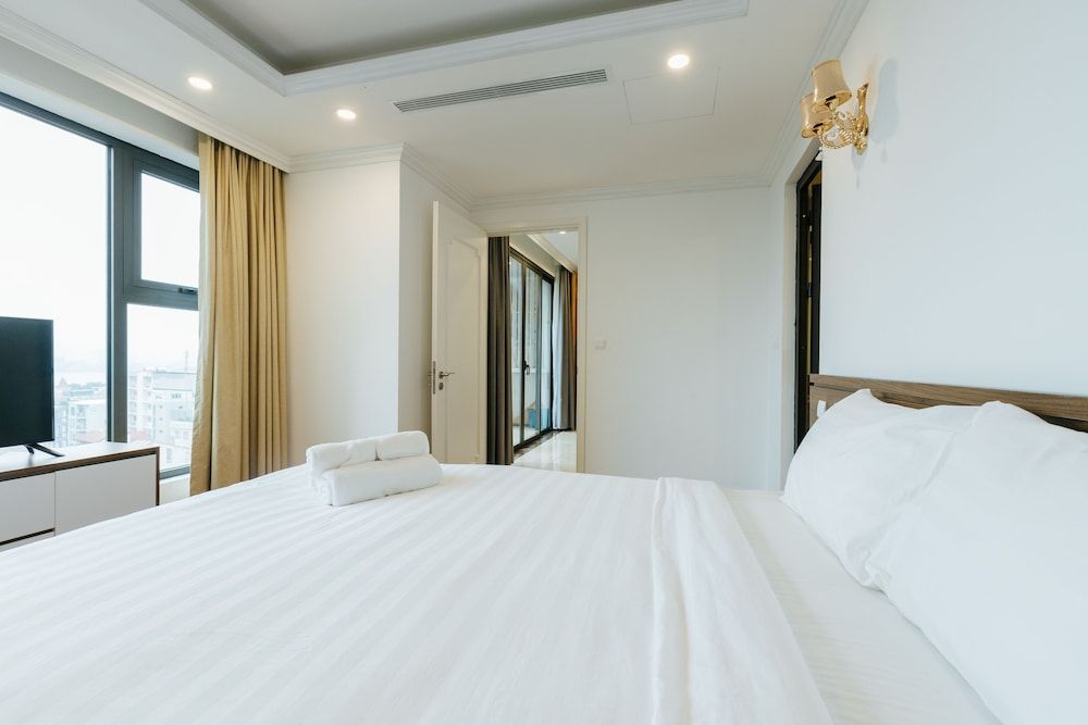 undefined D' Le Roi Soleil Luxury Apartment Wesstlake 2