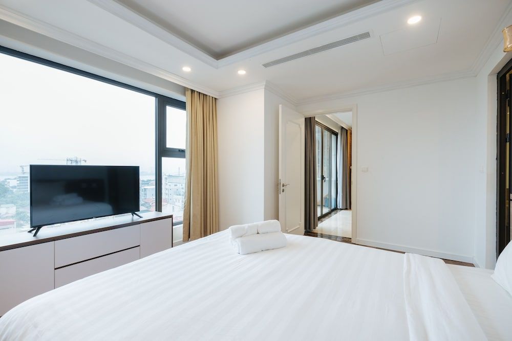 undefined D' Le Roi Soleil Luxury Apartment Wesstlake 4