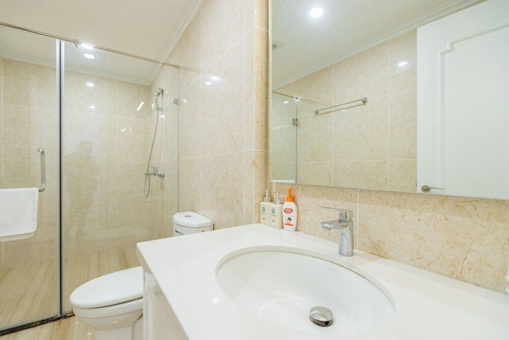 D' Le Roi Soleil Luxury Apartment Wesstlake Apartment, 3 Bedrooms 15