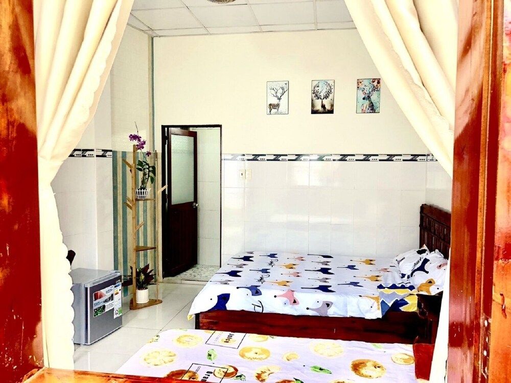 Hoang Bao Vy Guesthouse Family Quadruple Room, Balcony 3