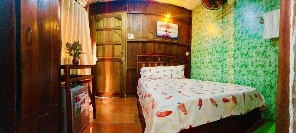 Hoang Bao Vy Guesthouse Standard Double Room 4