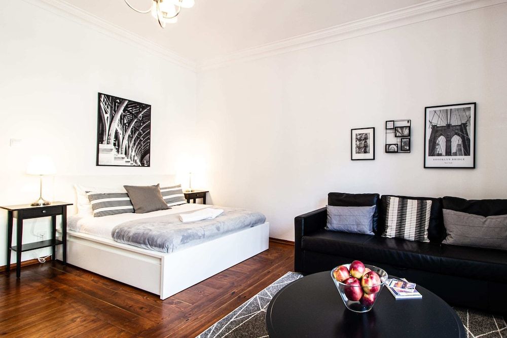 undefined Powisle Superior Apartment 9