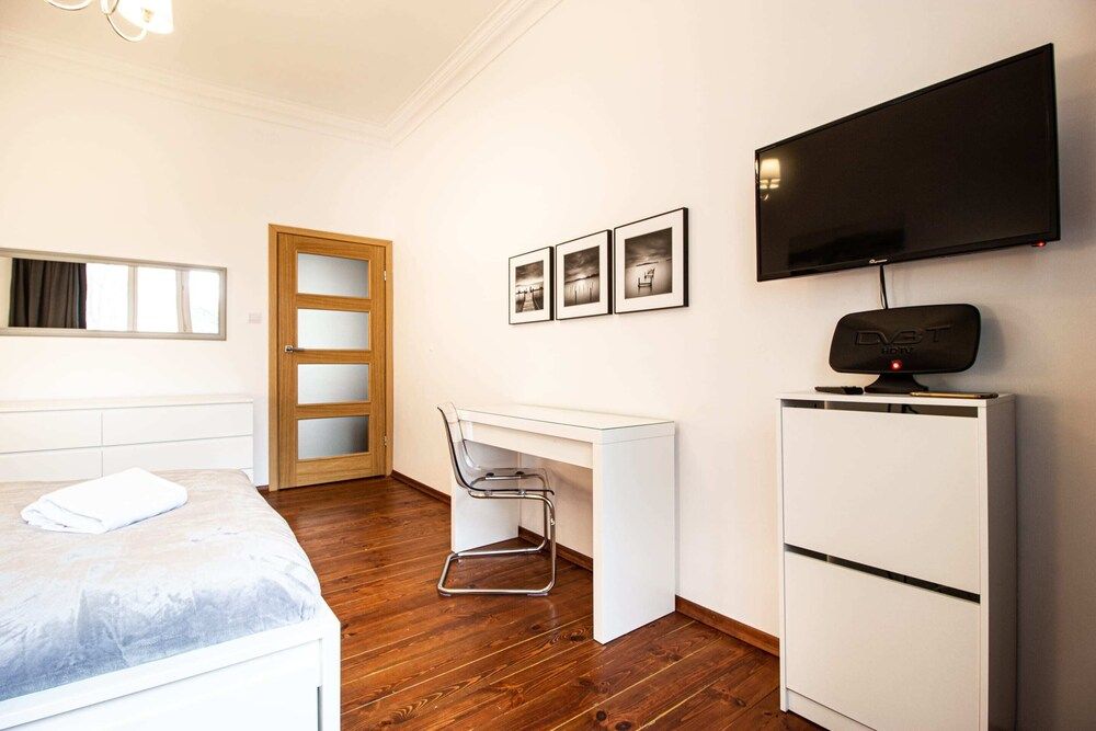 undefined Powisle Superior Apartment 10