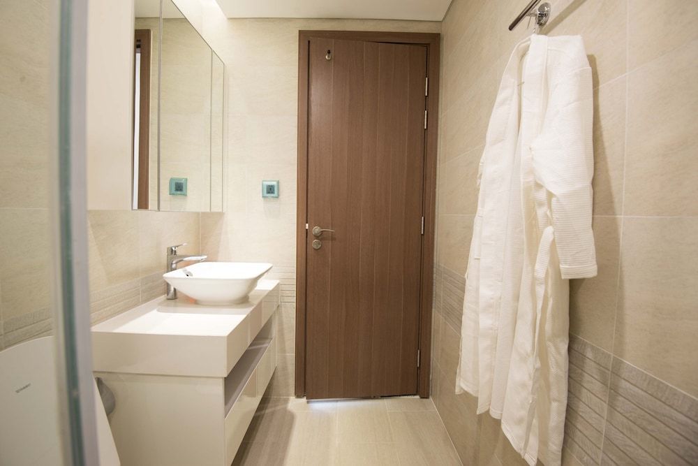 Byn Housing - Vinhomes Metropolis Byn Housing #1 City View - 2 Bedrooms Apartment 28