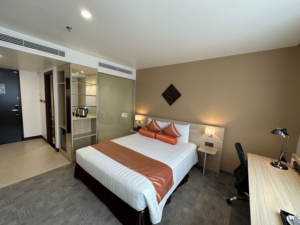 undefined HOTEL YAH HANOI 2