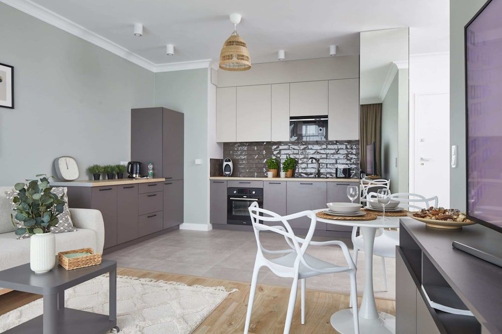 undefined Metro Imielin 8th Floor Apartment 7