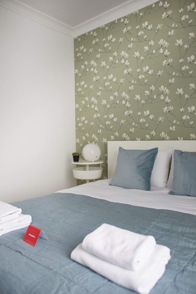 Metro Imielin 9th Floor Apartment Comfort Apartment 9