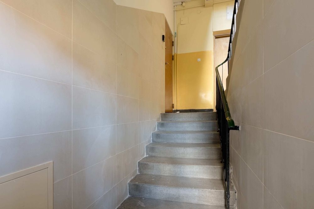 undefined Saska Kepa Modern Apartment 8