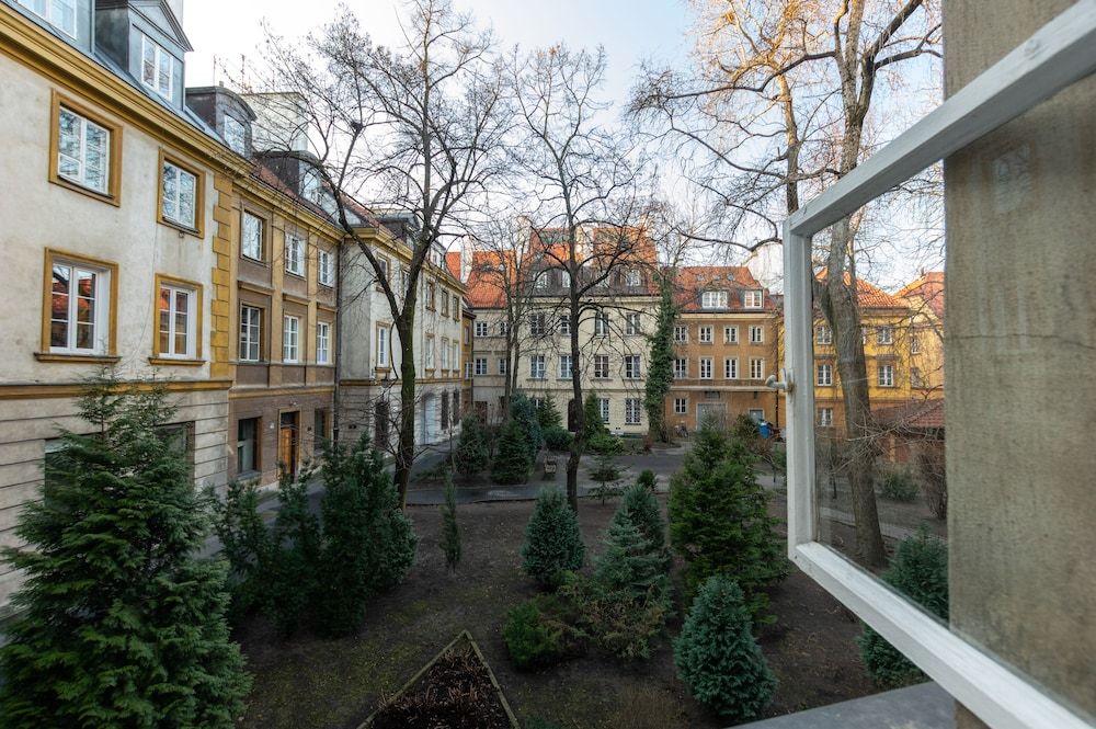 undefined Warsaw Concierge Old Town Square 2