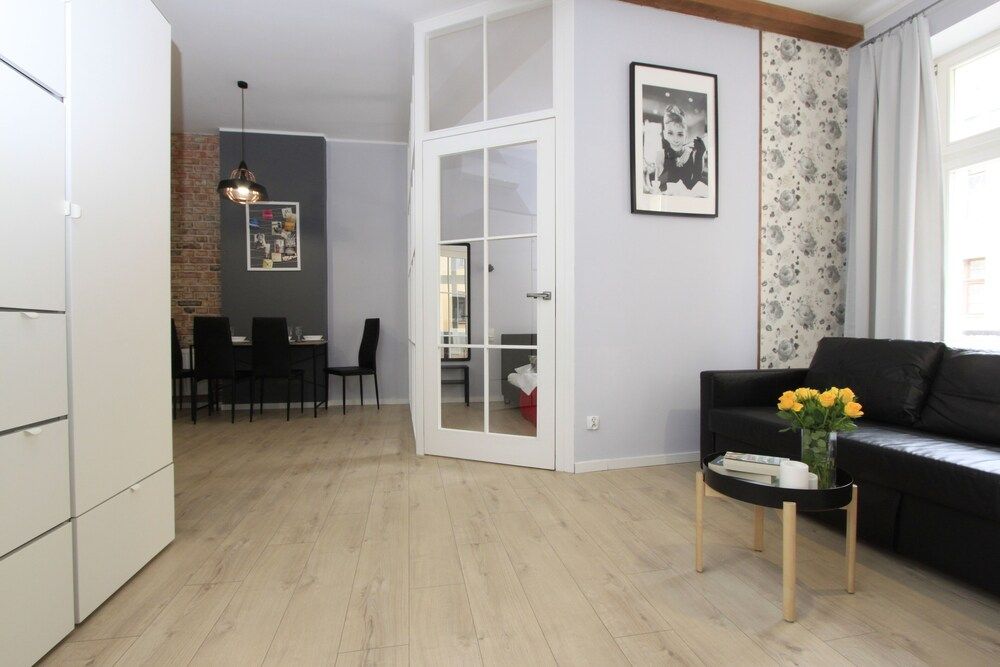 Apartamenty - Prosta 17 Basic Apartment 17