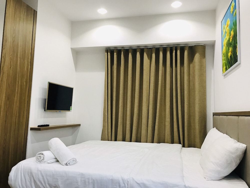 undefined Donald Apartment near Beach 5