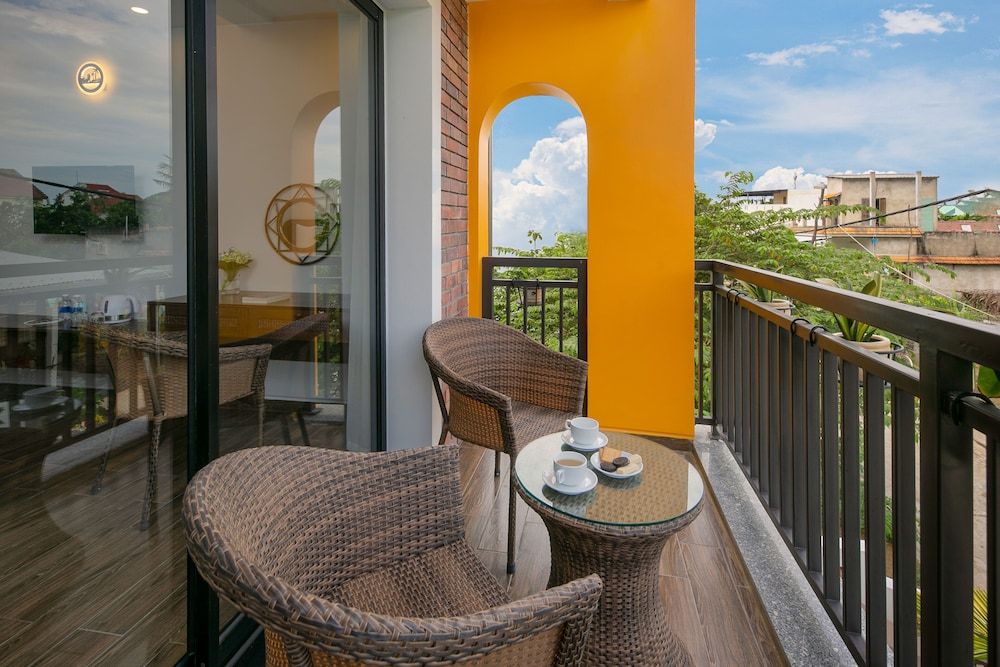 Villa Blake Hoi An Deluxe Quadruple Room 7