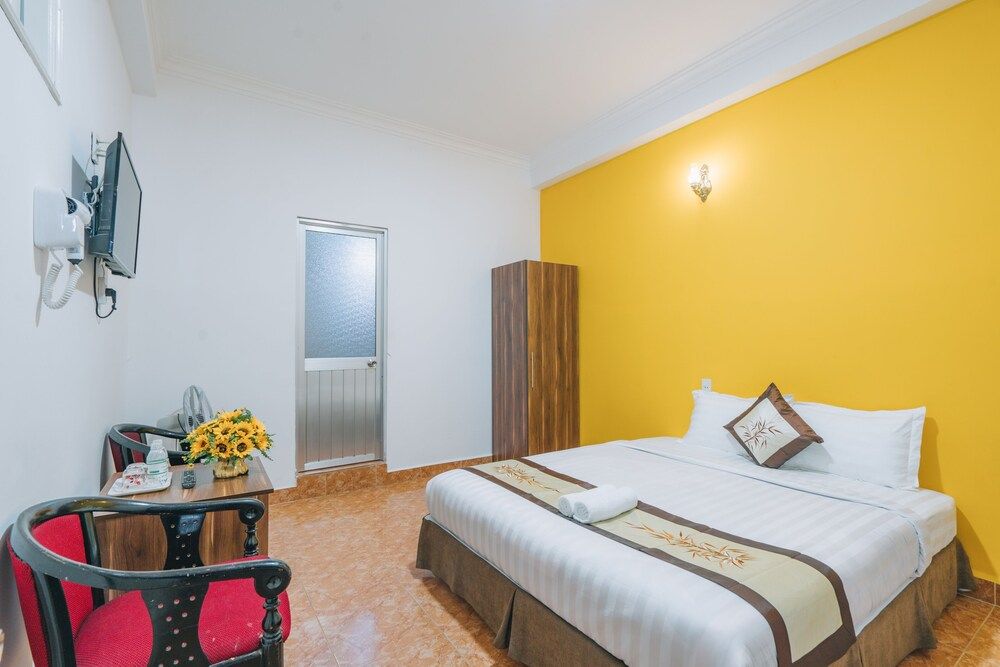 undefined Khai Hoang 2 10