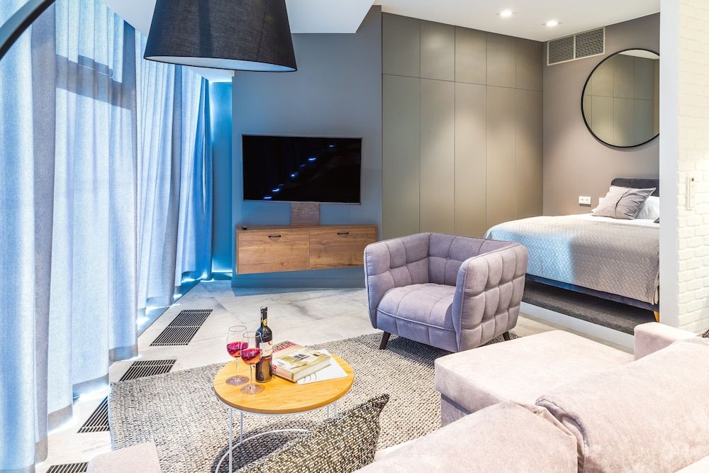 Exclusive Studio Suite, 1 Queen Bed, City View, Tower