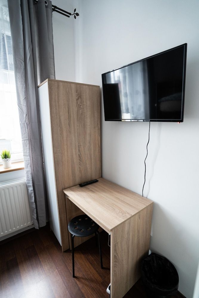 undefined Good Night 5