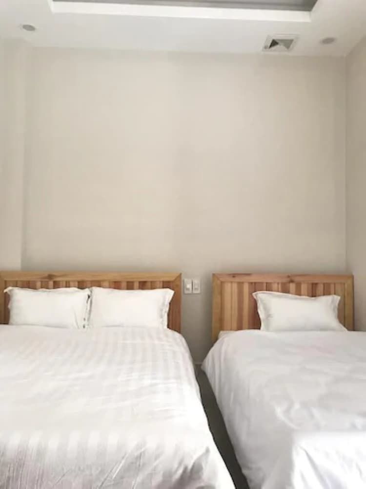 undefined Hoang Mai Hotel 9