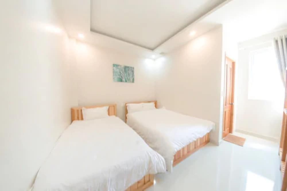 undefined Hoang Mai Hotel 8
