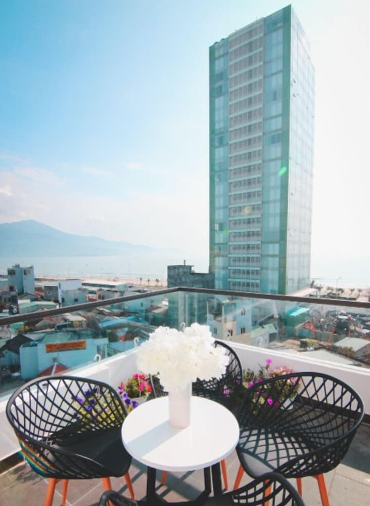 undefined Crystal Le Apartment Danang 5