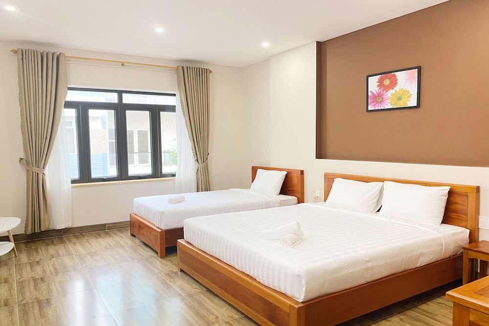 undefined Sunflower Ocean Da Nang