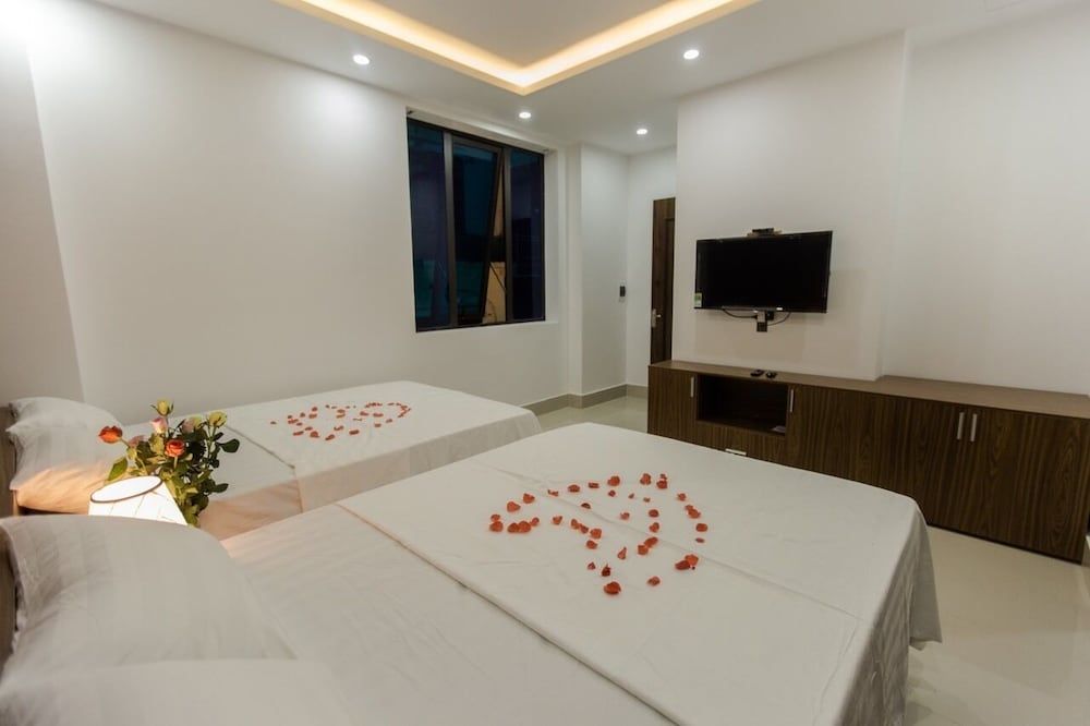 Bamboo Green Hotel Family Room 2