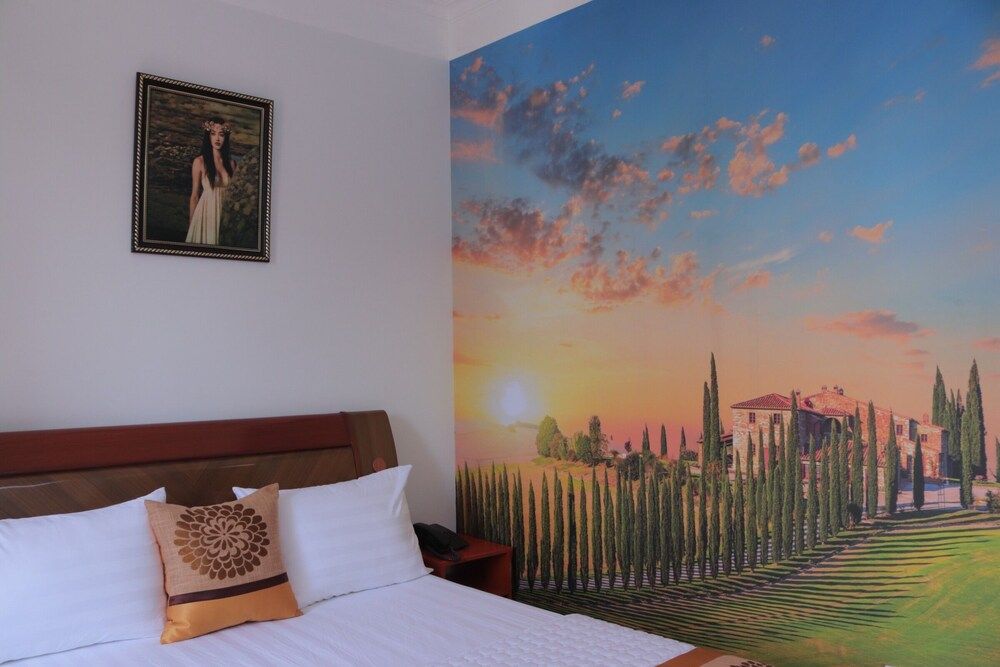 Thanh Binh Hotel Standard Double Room 8