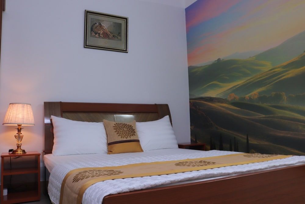 Thanh Binh Hotel Standard Double Room 10