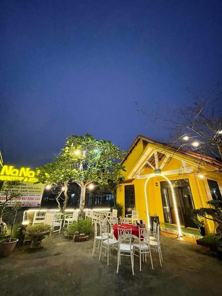undefined Nana Lee Homestay & Restaurant 10