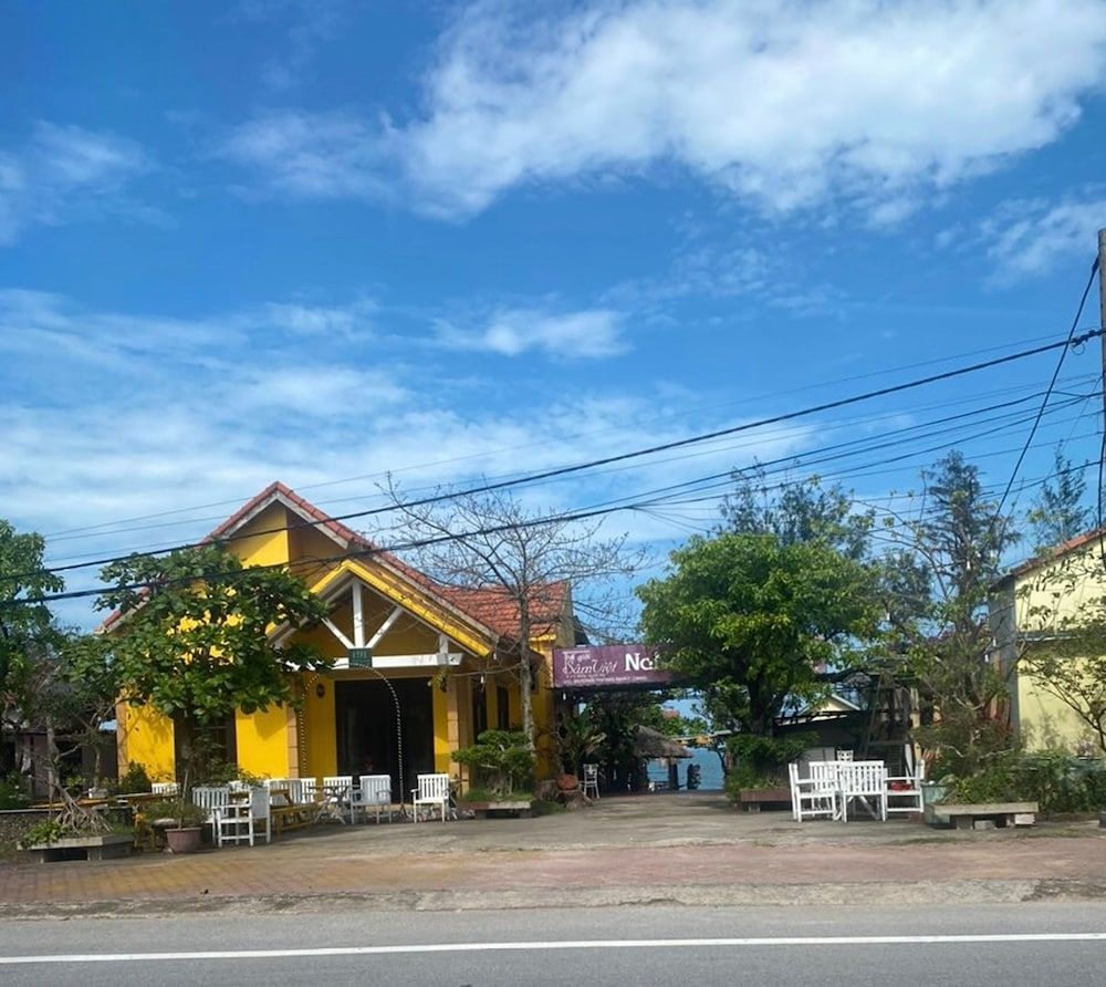 undefined Nana Lee Homestay & Restaurant 7