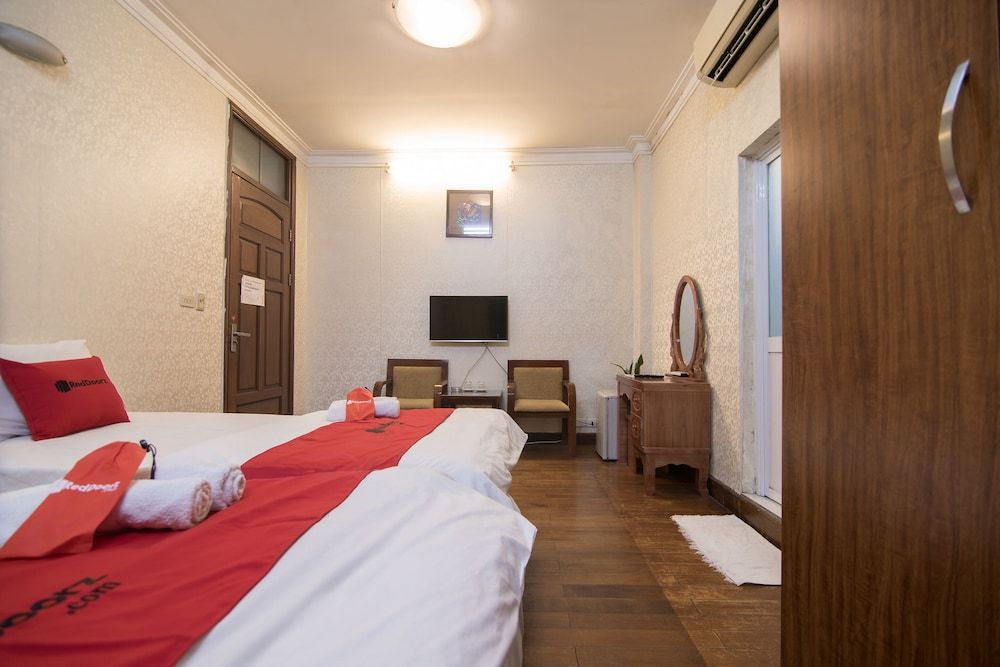 undefined RedDoorz near Nha Tho Street 10
