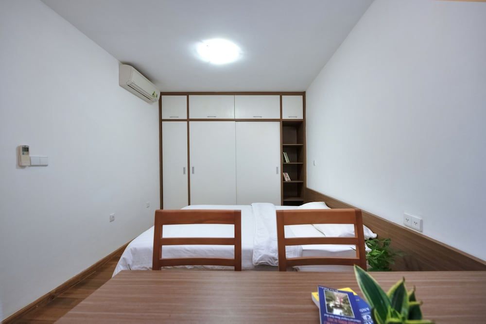 Lakewood House Family Apartment 9