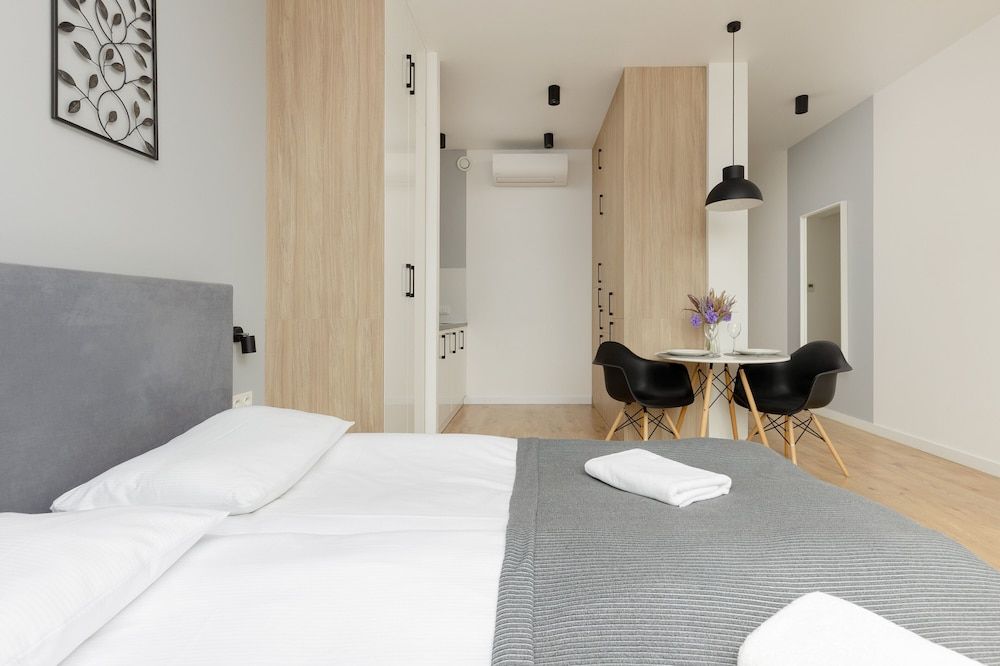 undefined Apartment Warsaw Sławińska by Renters 9