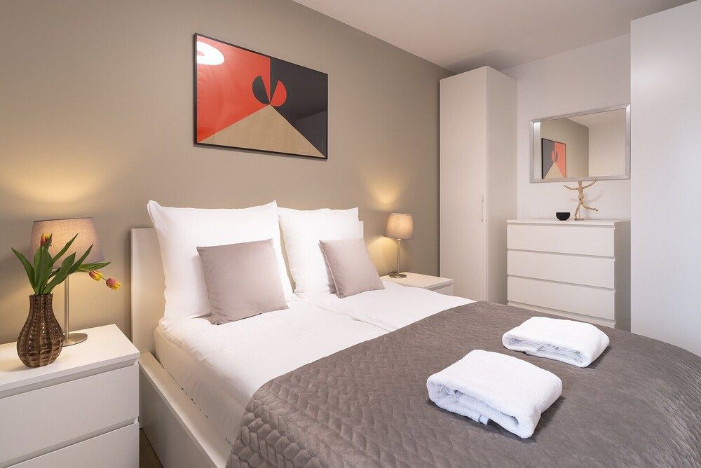 undefined Waterlane Island Old Town by Renters 5