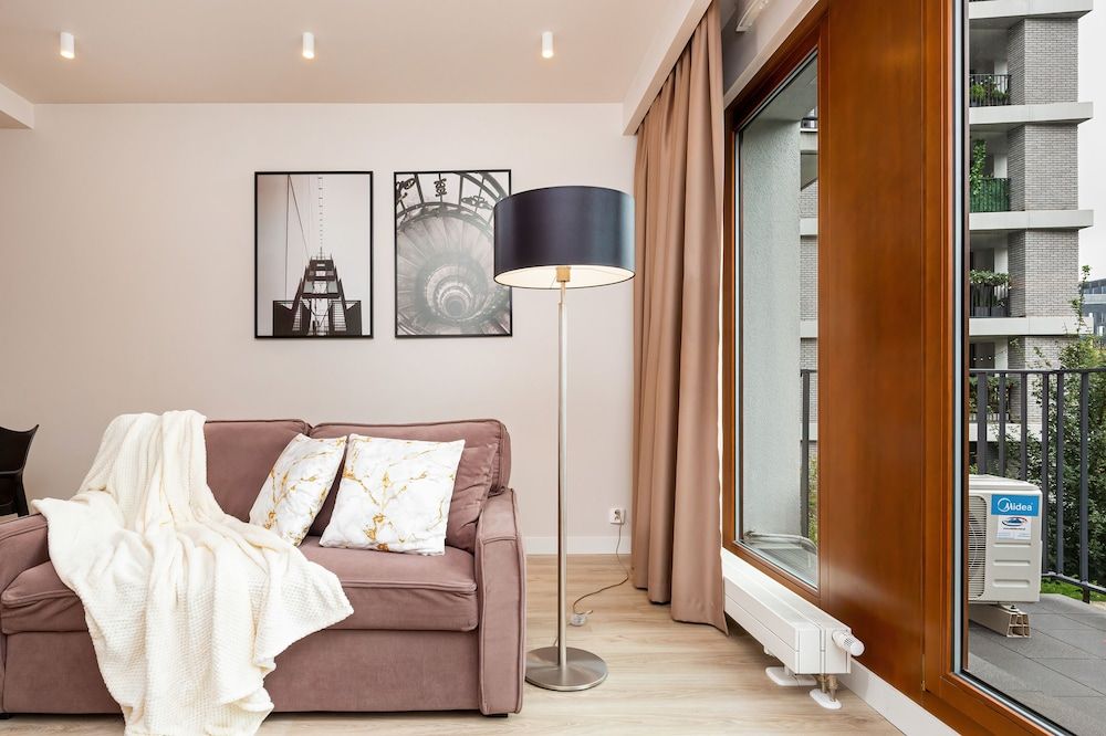 Apartments Warsaw Magazynowa by Renters Apartment, 1 Bedroom, Balcony 20