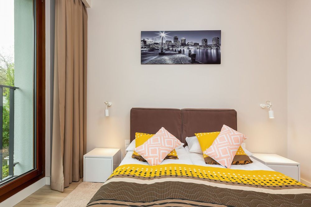 undefined Apartments Warsaw Magazynowa by Renters 9