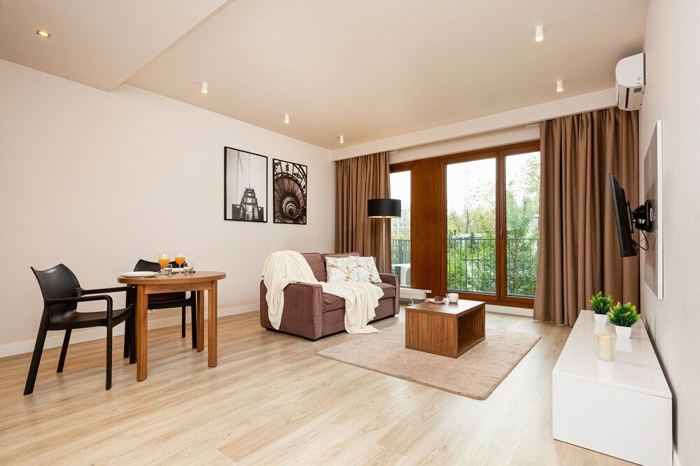 undefined Apartments Warsaw Magazynowa by Renters 5