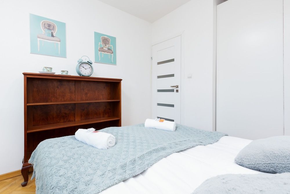 Apartment Warsaw Browarna by Renters Apartment, 1 Bedroom, Kitchen 3