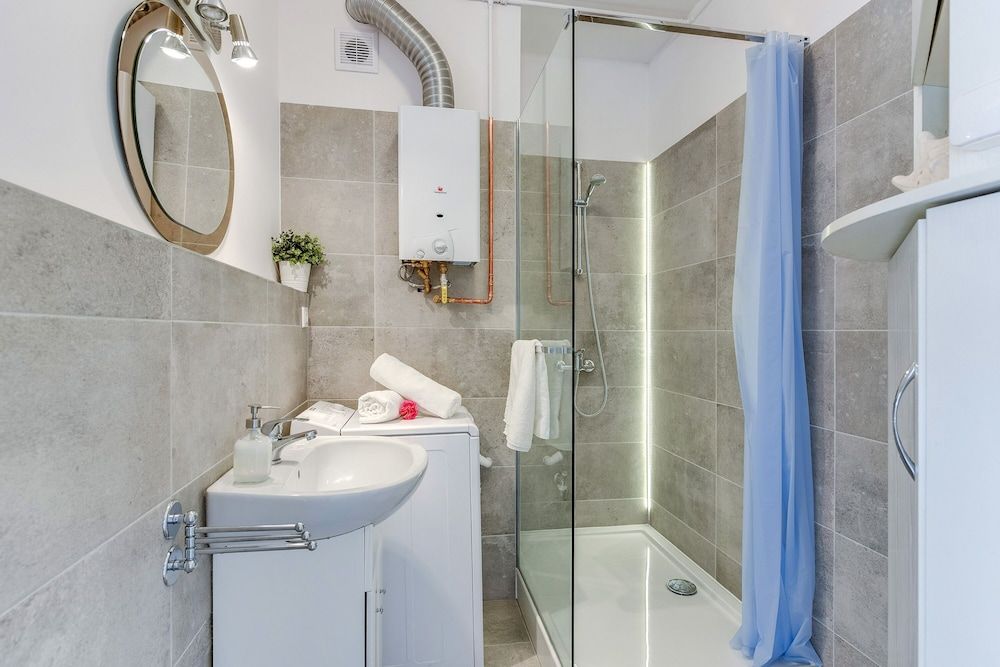 By the River Gdansk Old Town by Renters Apartment, 2 Bedrooms, 2 Bathrooms, River View 10