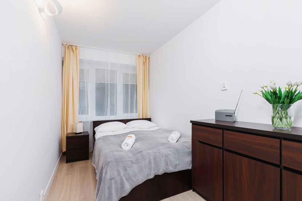 undefined Apartment Warsaw Podlesna by Renters 7