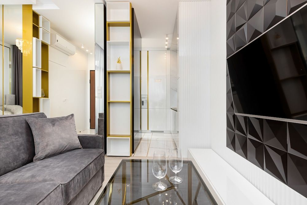 Apartments Warsaw Krochmalna by Renters Studio, Balcony 24