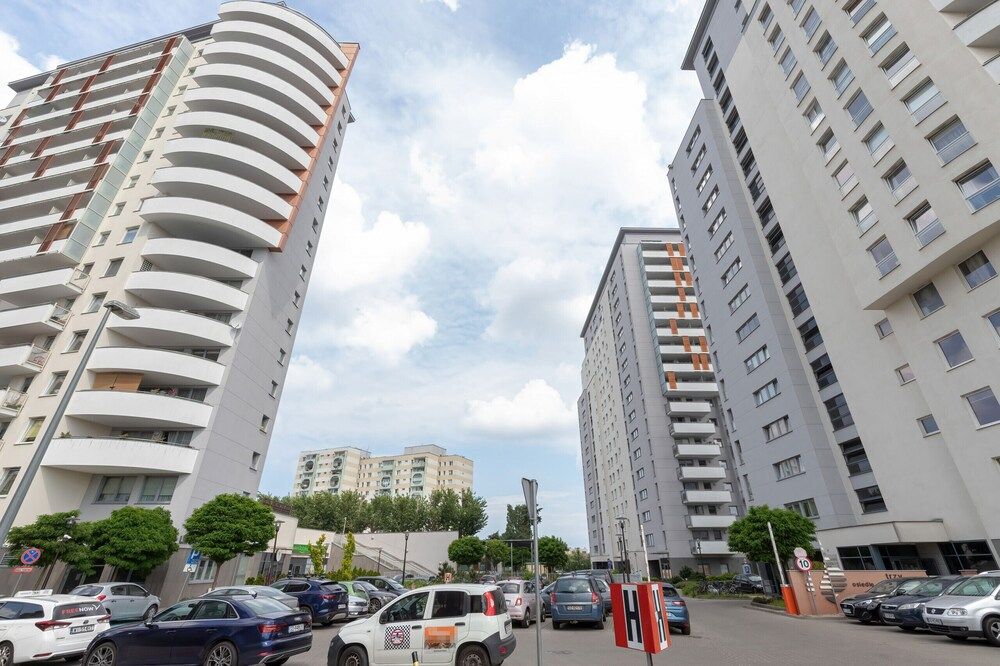 undefined City and Sea View Apartment by Renters 5