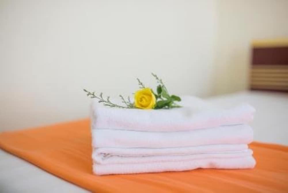 House Land Hotel Da Nang Family Room 9