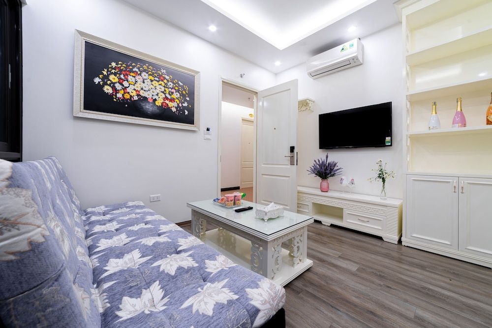 Rosy Apartment Nam Trung Yen Business Apartment 8