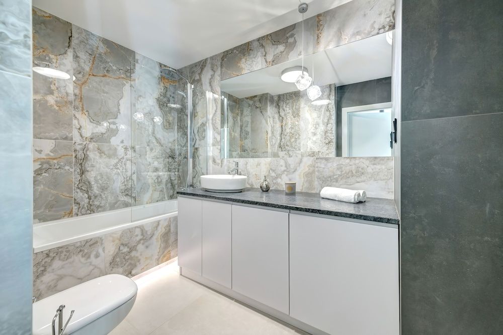 Sw. Barbary City Center by Renters Apartment, 1 Bedroom, Kitchen 4