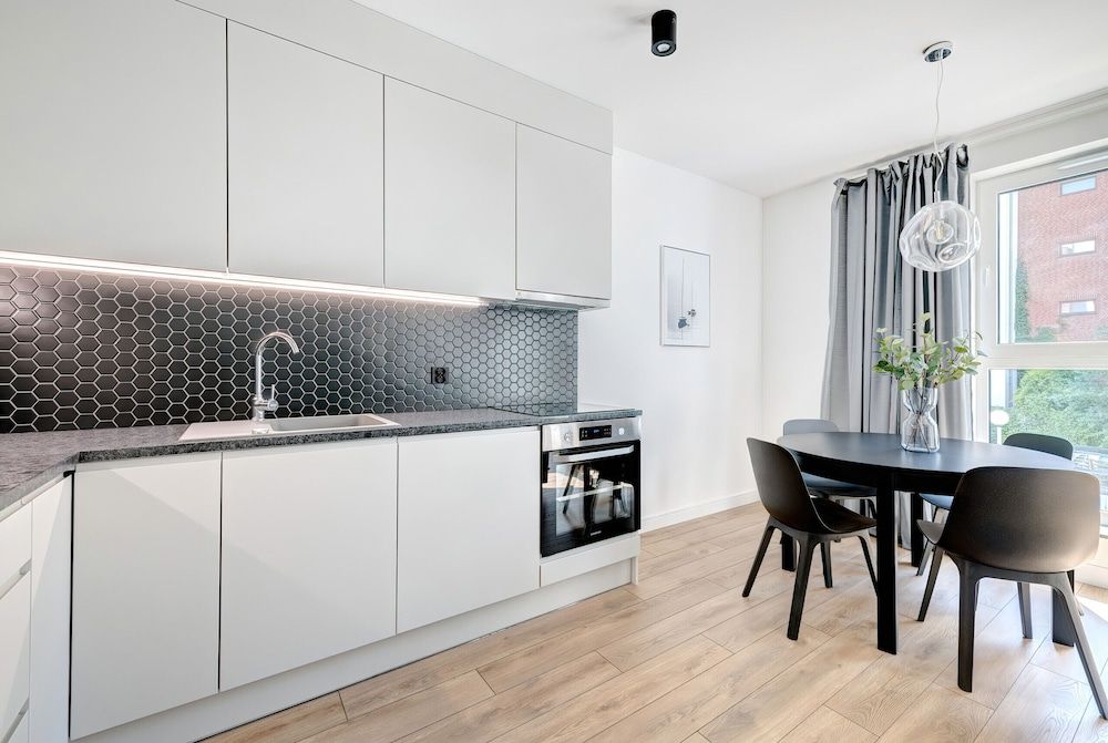 undefined Sw. Barbary City Center by Renters 9