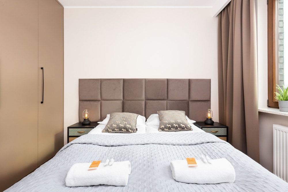 undefined Apartment Warsaw Woronicza by Renters 6