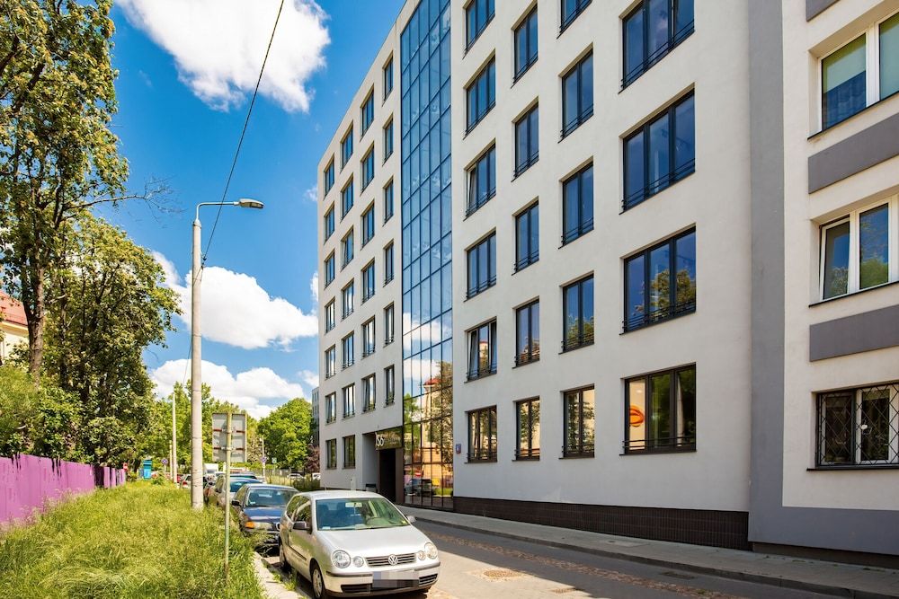 undefined Apartment Warsaw Sławinska by Renters 2