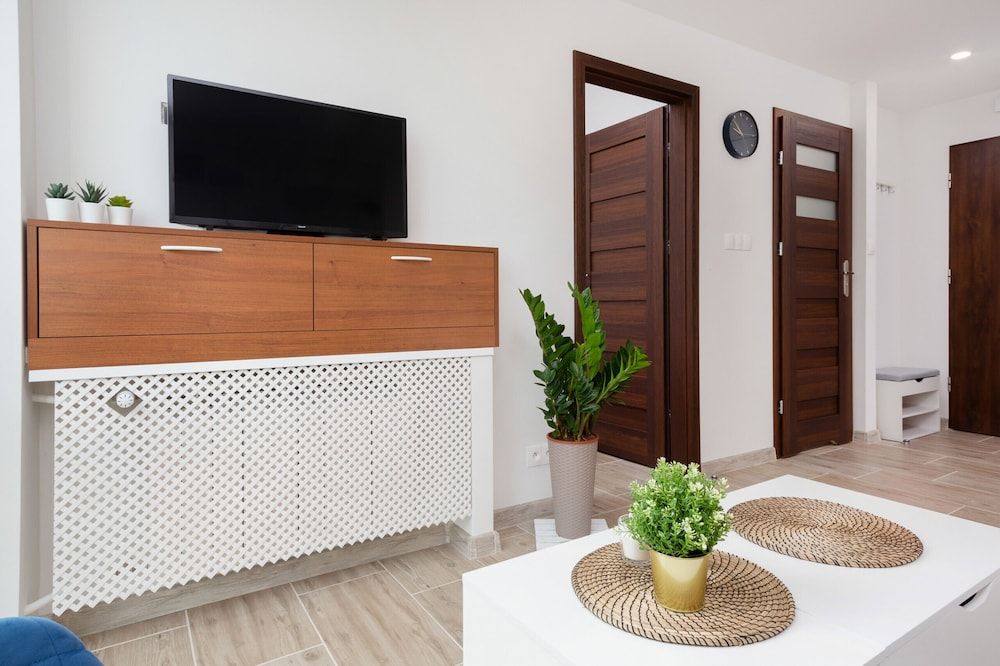 Business Apartment Grzybowska by Renters Apartment, 1 Bedroom, Kitchen 9