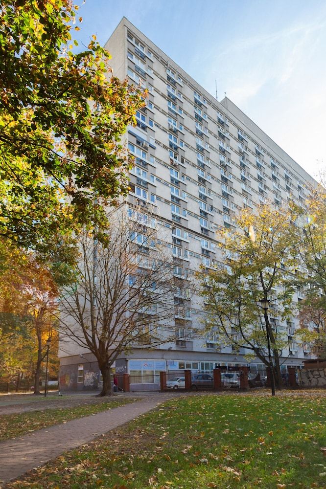 undefined Business Apartment Grzybowska by Renters 2