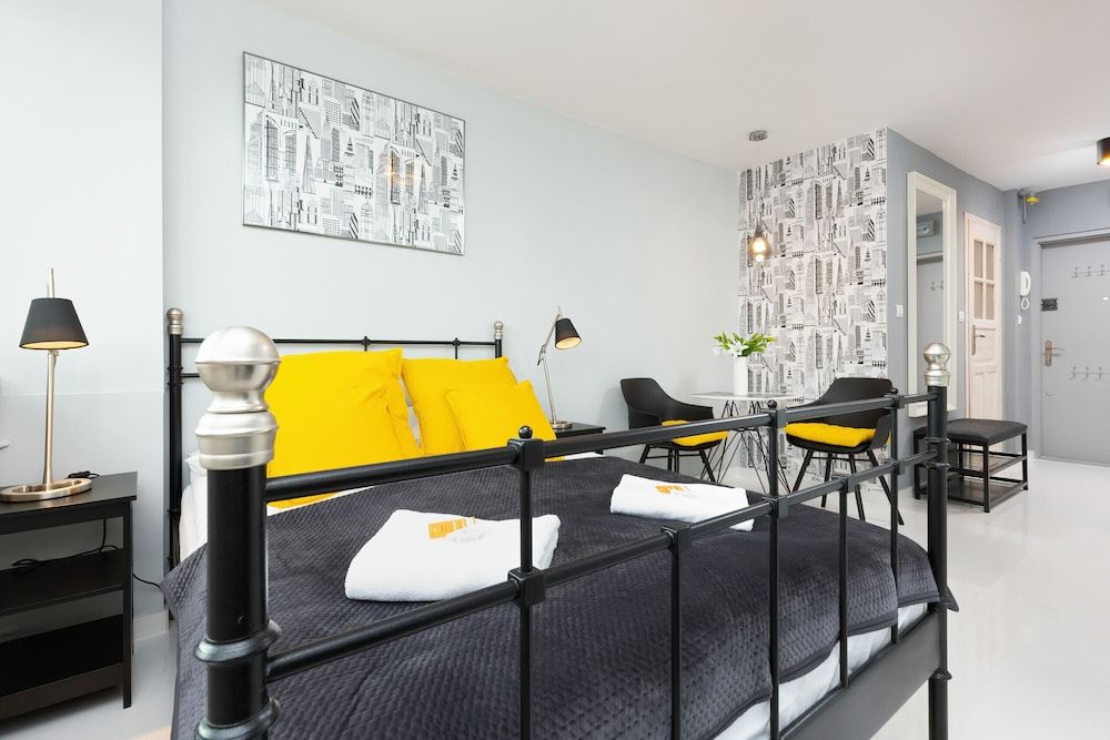 undefined Studio Warsaw Bagno by Renters 9